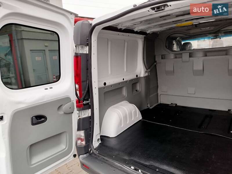 Минивэн Opel Vivaro 2013 в Виннице