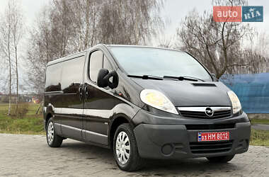 Мінівен Opel Vivaro 2014 в Рівному
