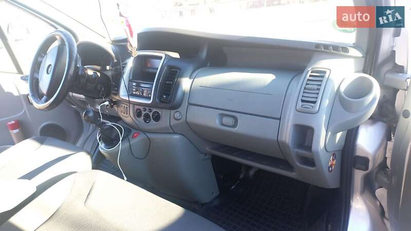 Мінівен Opel Vivaro 2011 в Івано-Франківську