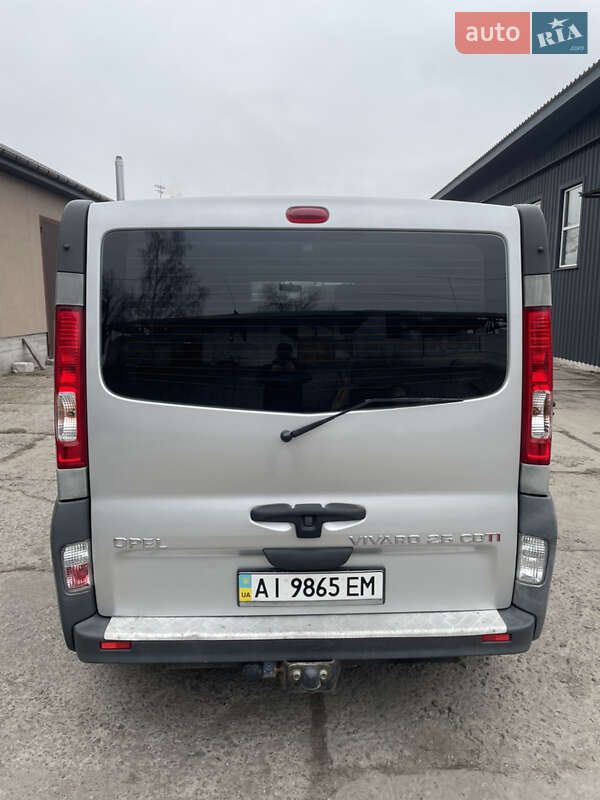 Вантажний фургон Opel Vivaro 2010 в Борисполі