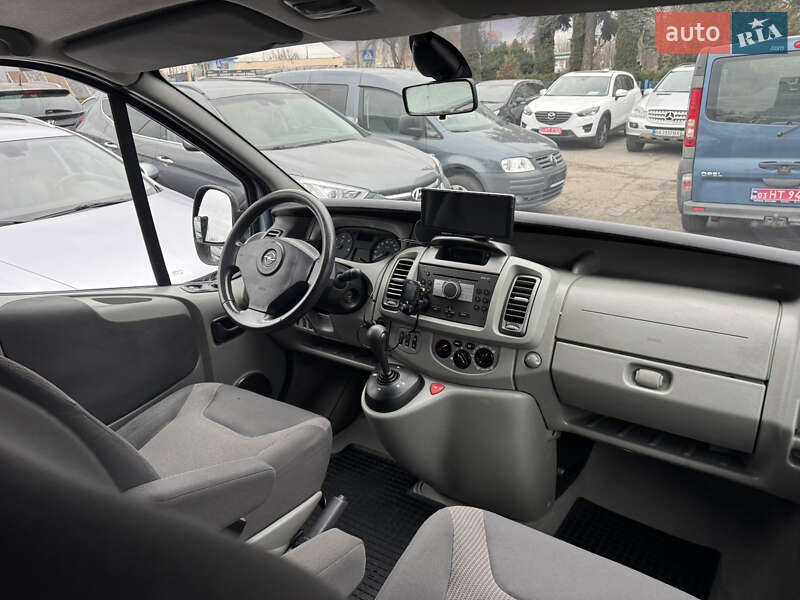 Мінівен Opel Vivaro 2008 в Рівному