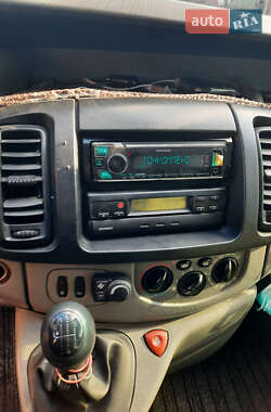 Мінівен Opel Vivaro 2006 в Кривому Розі