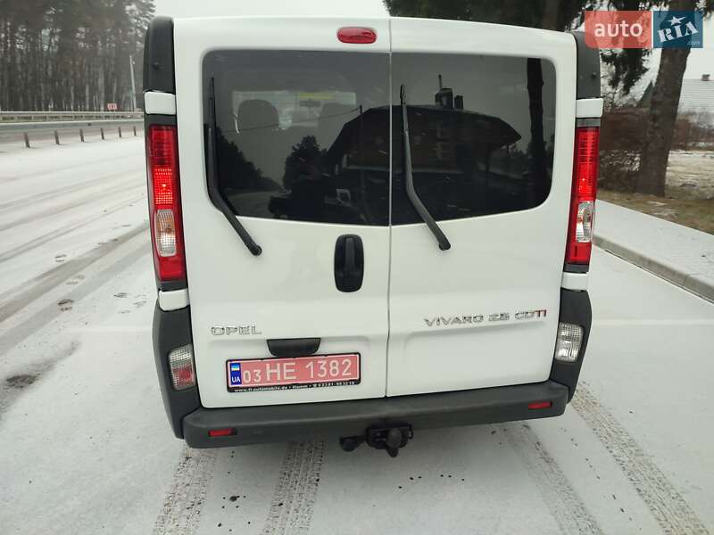 Мінівен Opel Vivaro 2011 в Дубні фото 9 Мінівен Opel Vivaro 2011 в Дубні