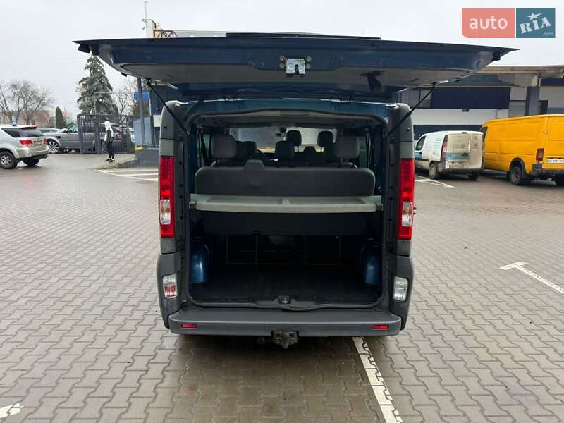 Мінівен Opel Vivaro 2009 в Карлівці