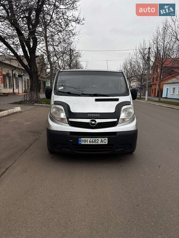 Opel Vivaro 2008