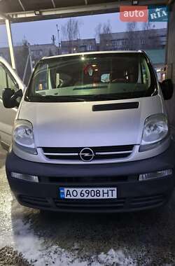 Мінівен Opel Vivaro 2005 в Воловцю