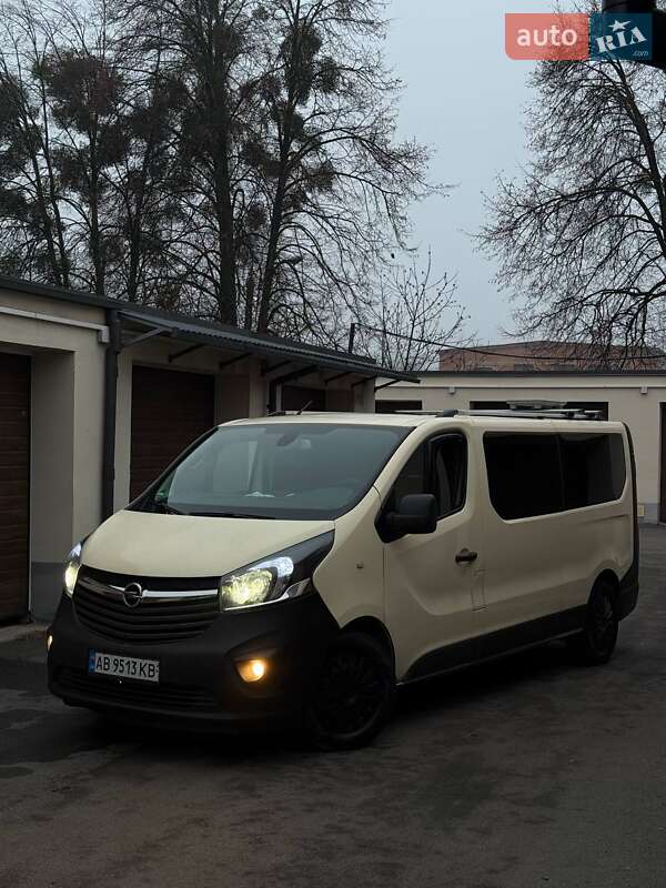 Opel Vivaro 2016