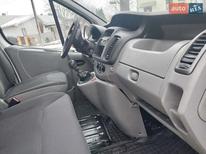 Грузопассажирский фургон Opel Vivaro 2013 в Жидачове