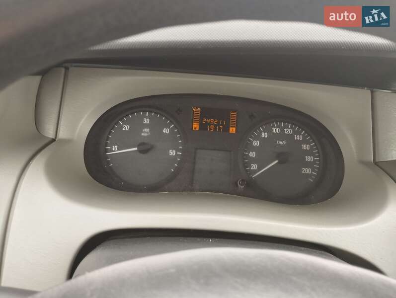 Мінівен Opel Vivaro 2008 в Смілі