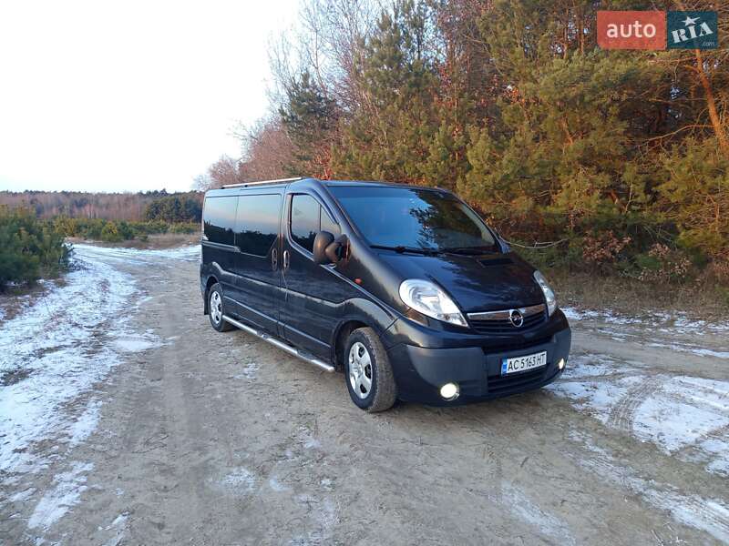 Мінівен Opel Vivaro 2006 в Володимирі