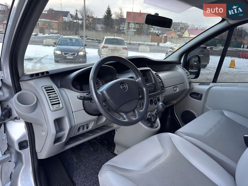 Минивэн Opel Vivaro 2012 в Луцке фото 30 Минивэн Opel Vivaro 2012 в Луцке