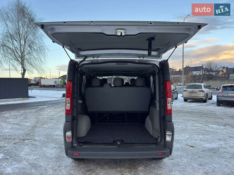 Минивэн Opel Vivaro 2012 в Луцке фото 64 Минивэн Opel Vivaro 2012 в Луцке