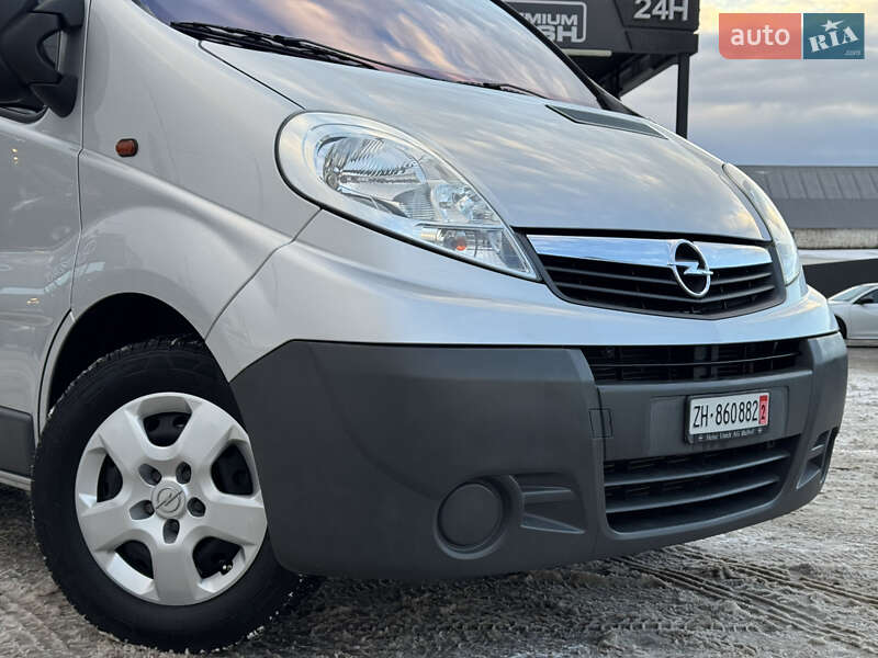 Минивэн Opel Vivaro 2012 в Луцке фото 97 Минивэн Opel Vivaro 2012 в Луцке