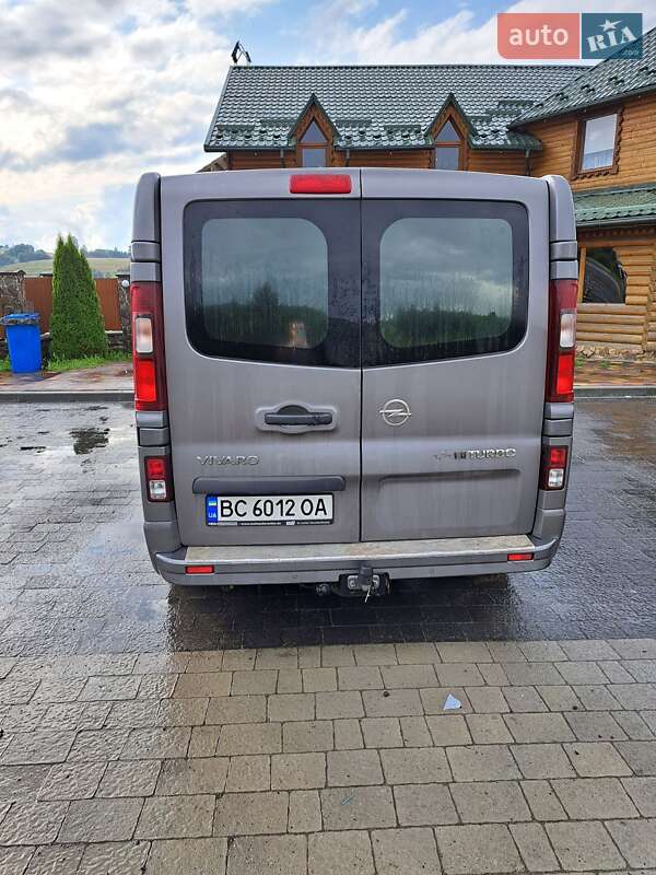 Мінівен Opel Vivaro 2015 в Львові фото 3 Мінівен Opel Vivaro 2015 в Львові