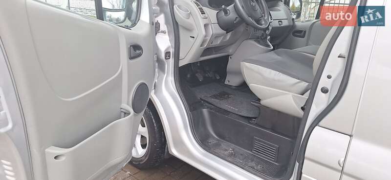 Хетчбек Opel Vivaro 2011 в Луцьку