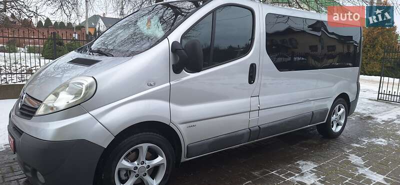 Хетчбек Opel Vivaro 2011 в Луцьку