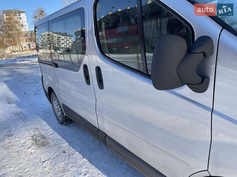 Мінівен Opel Vivaro 2005 в Рівному фото 5 Мінівен Opel Vivaro 2005 в Рівному