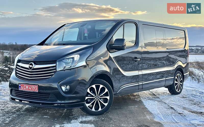 Opel Vivaro 2016