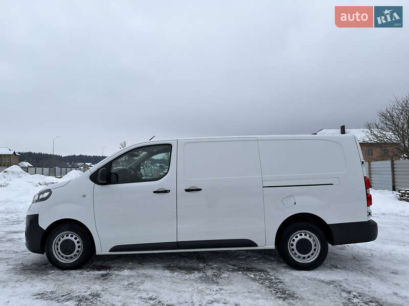 Вантажний фургон Opel Vivaro 2020 в Радивиліві