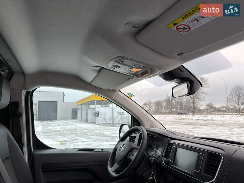 Вантажний фургон Opel Vivaro 2020 в Радивиліві