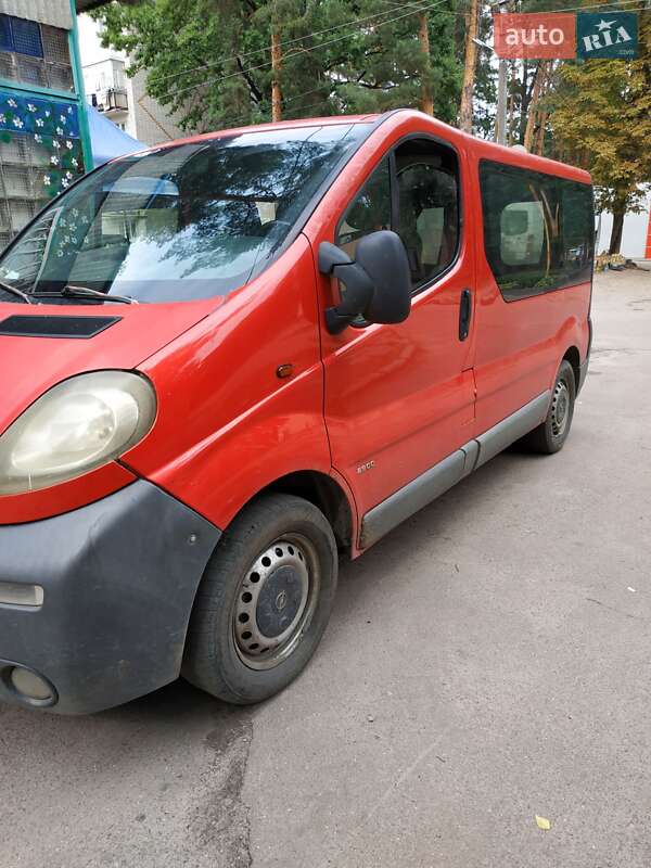 Мінівен Opel Vivaro 2001 в Іршанському