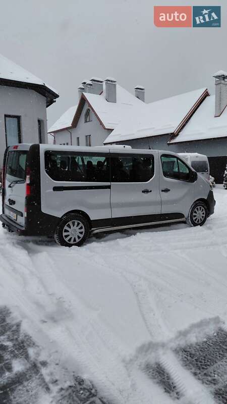 Мінівен Opel Vivaro 2019 в Долині