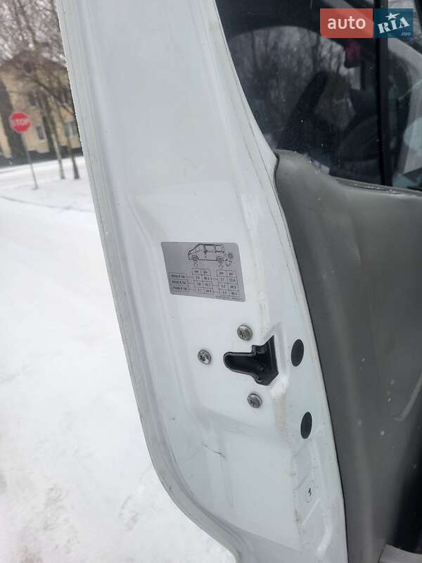 Грузовой фургон Opel Vivaro 2012 в Хмельницком фото 52 Грузовой фургон Opel Vivaro 2012 в Хмельницком