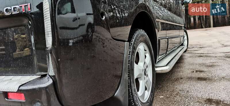 Минивэн Opel Vivaro 2013 в Дубно