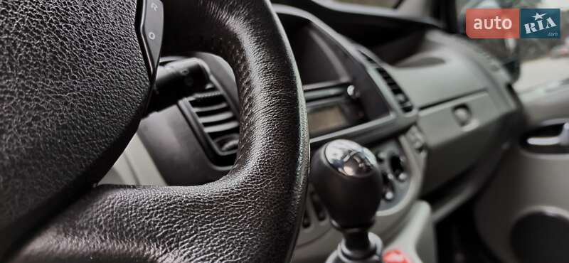 Минивэн Opel Vivaro 2013 в Дубно