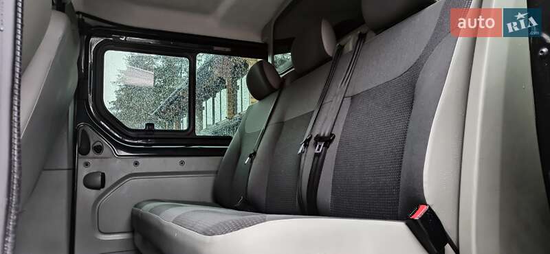 Минивэн Opel Vivaro 2013 в Дубно