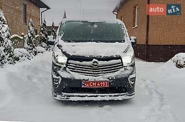 Минивэн Opel Vivaro 2016 в Бурштыне
