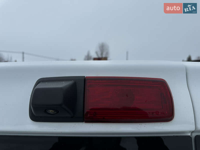 Минивэн Opel Vivaro 2015 в Сарнах