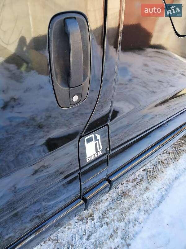 Грузопассажирский фургон Opel Vivaro 2007 в Днепре фото 55 Грузопассажирский фургон Opel Vivaro 2007 в Днепре