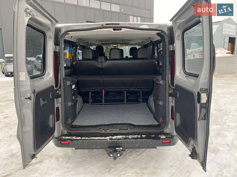 Минивэн Opel Vivaro 2015 в Львове