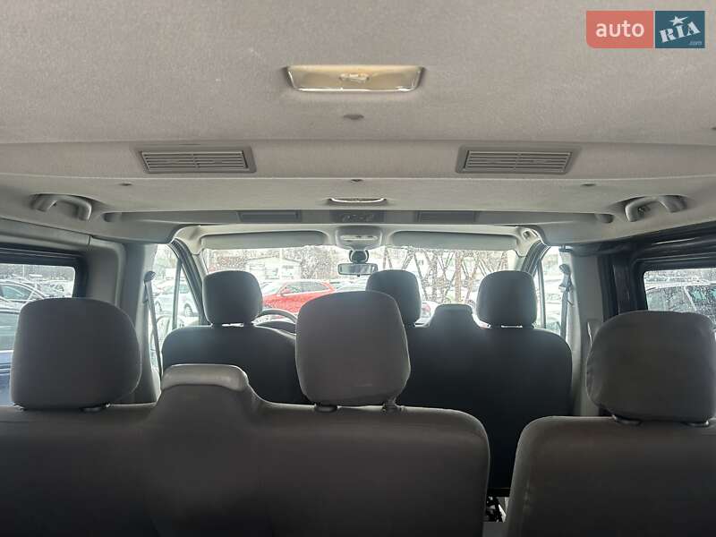 Минивэн Opel Vivaro 2011 в Луцке