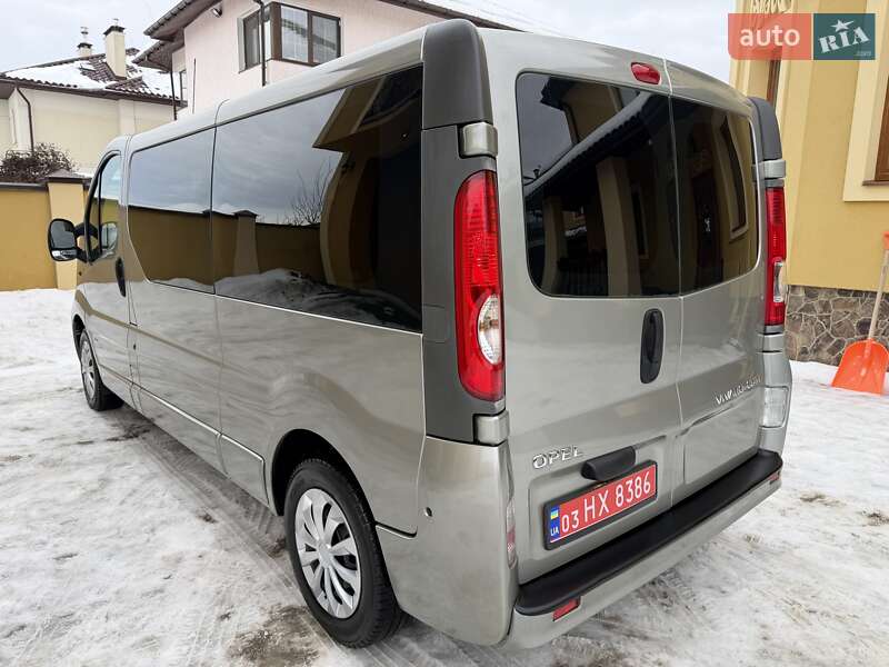 Минивэн Opel Vivaro 2012 в Львове