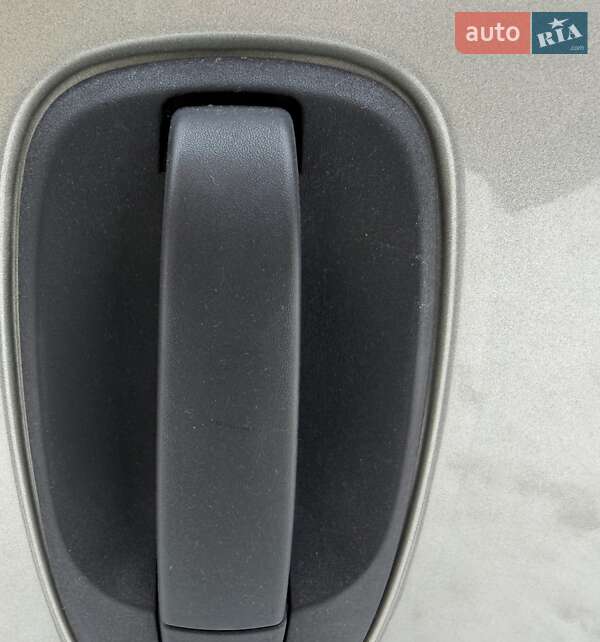 Минивэн Opel Vivaro 2012 в Львове