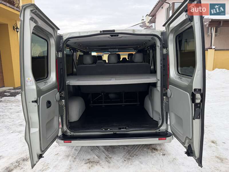 Минивэн Opel Vivaro 2012 в Львове