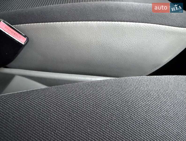 Минивэн Opel Vivaro 2012 в Львове