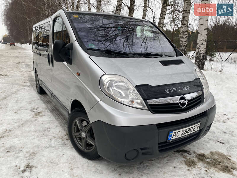 Минивэн Opel Vivaro 2007 в Луцке фото Минивэн Opel Vivaro 2007 в Луцке