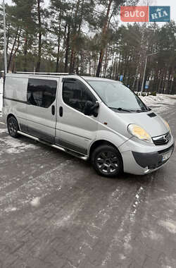 Грузопассажирский фургон Opel Vivaro 2008 в Маневичах