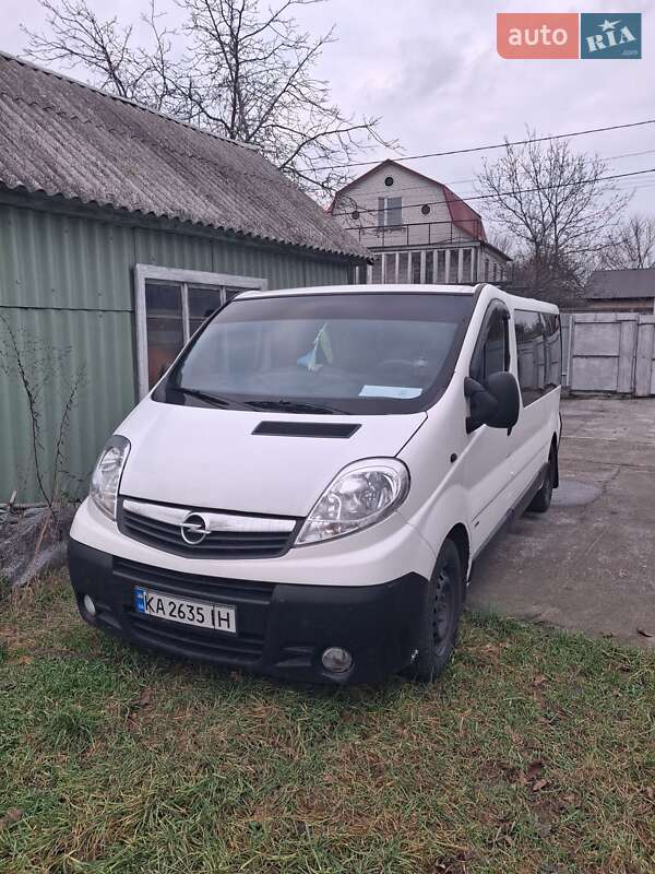 Минивэн Opel Vivaro 2010 в Киеве фото Минивэн Opel Vivaro 2010 в Киеве