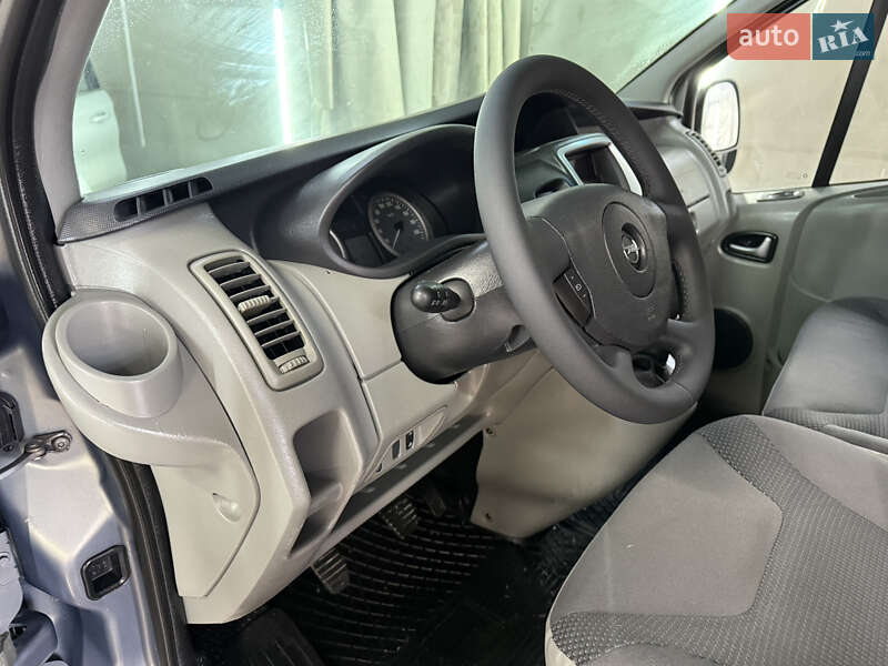 Минивэн Opel Vivaro 2012 в Киеве