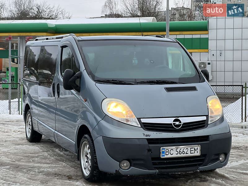 Минивэн Opel Vivaro 2007 в Новояворовске