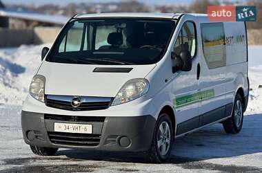Вантажопасажирський фургон Opel Vivaro 2007 в Дубні