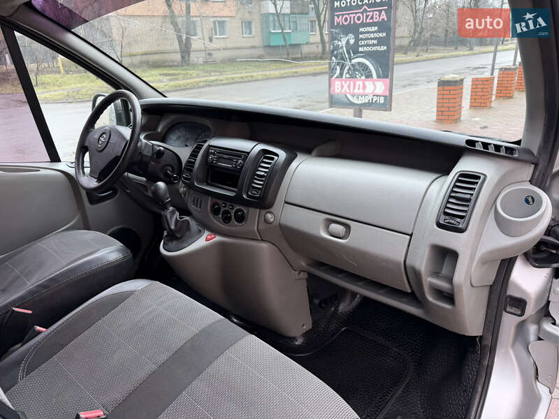 Минивэн Opel Vivaro 2007 в Апостолово фото 19 Минивэн Opel Vivaro 2007 в Апостолово