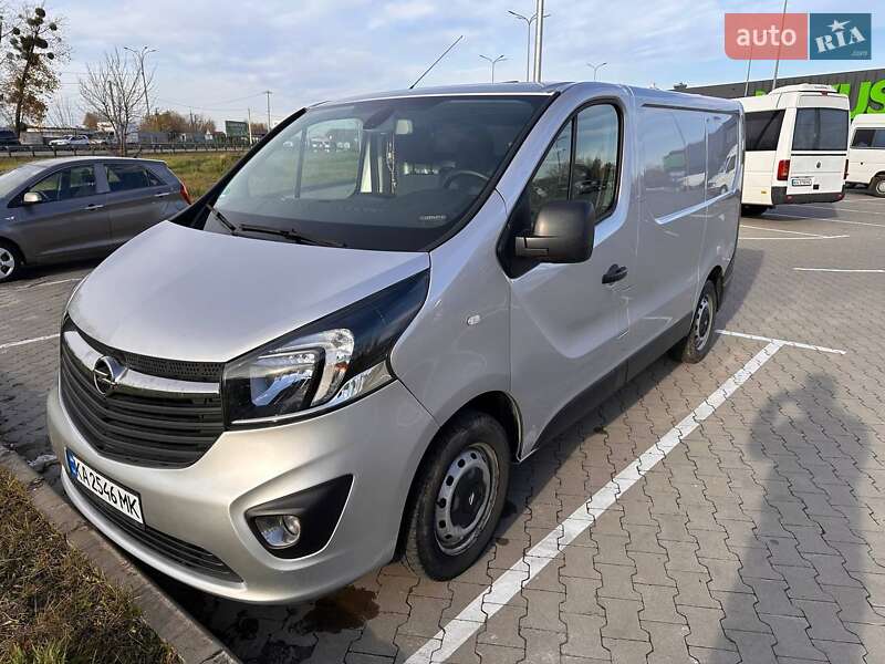 Грузовой фургон Opel Vivaro 2017 в Вышгороде