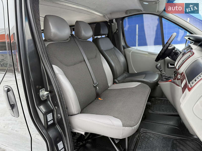 Минивэн Opel Vivaro 2008 в Виннице