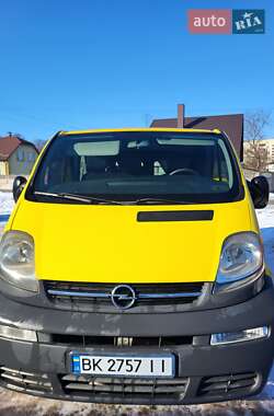 Минивэн Opel Vivaro 2006 в Остроге