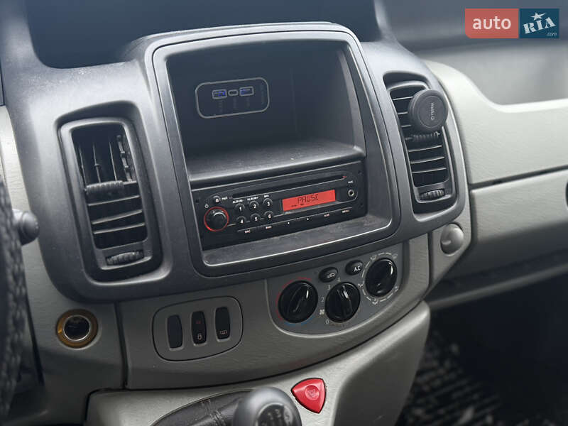 Грузовой фургон Opel Vivaro 2012 в Львове фото 18 Грузовой фургон Opel Vivaro 2012 в Львове